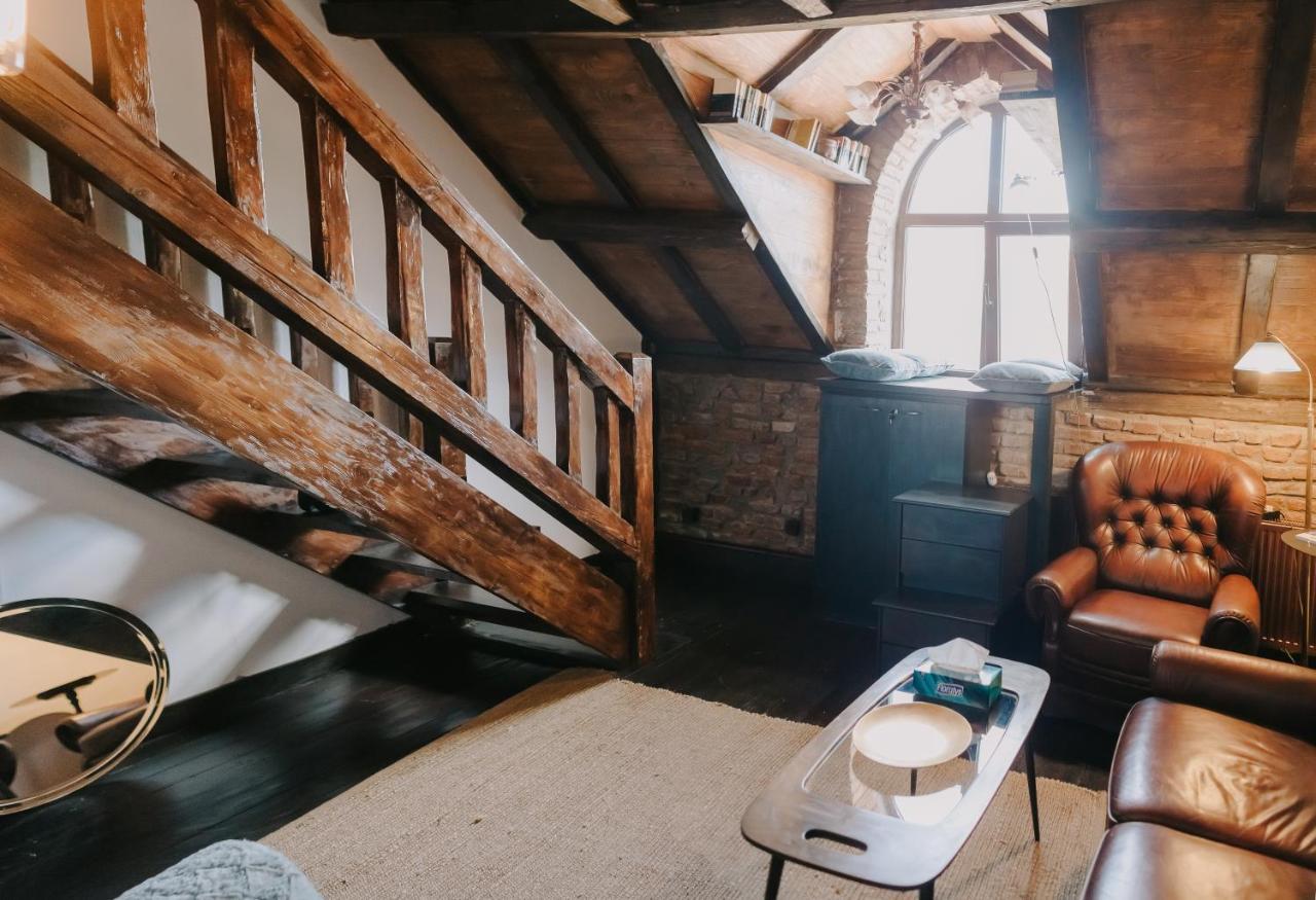 Gallery Loft Piatra Neamt Bagian luar foto